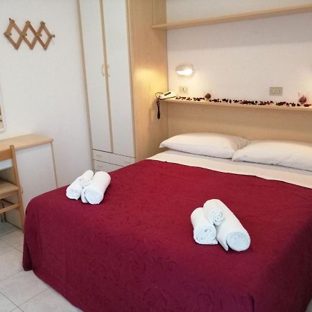 Hotel Alba Rimini Esterno foto