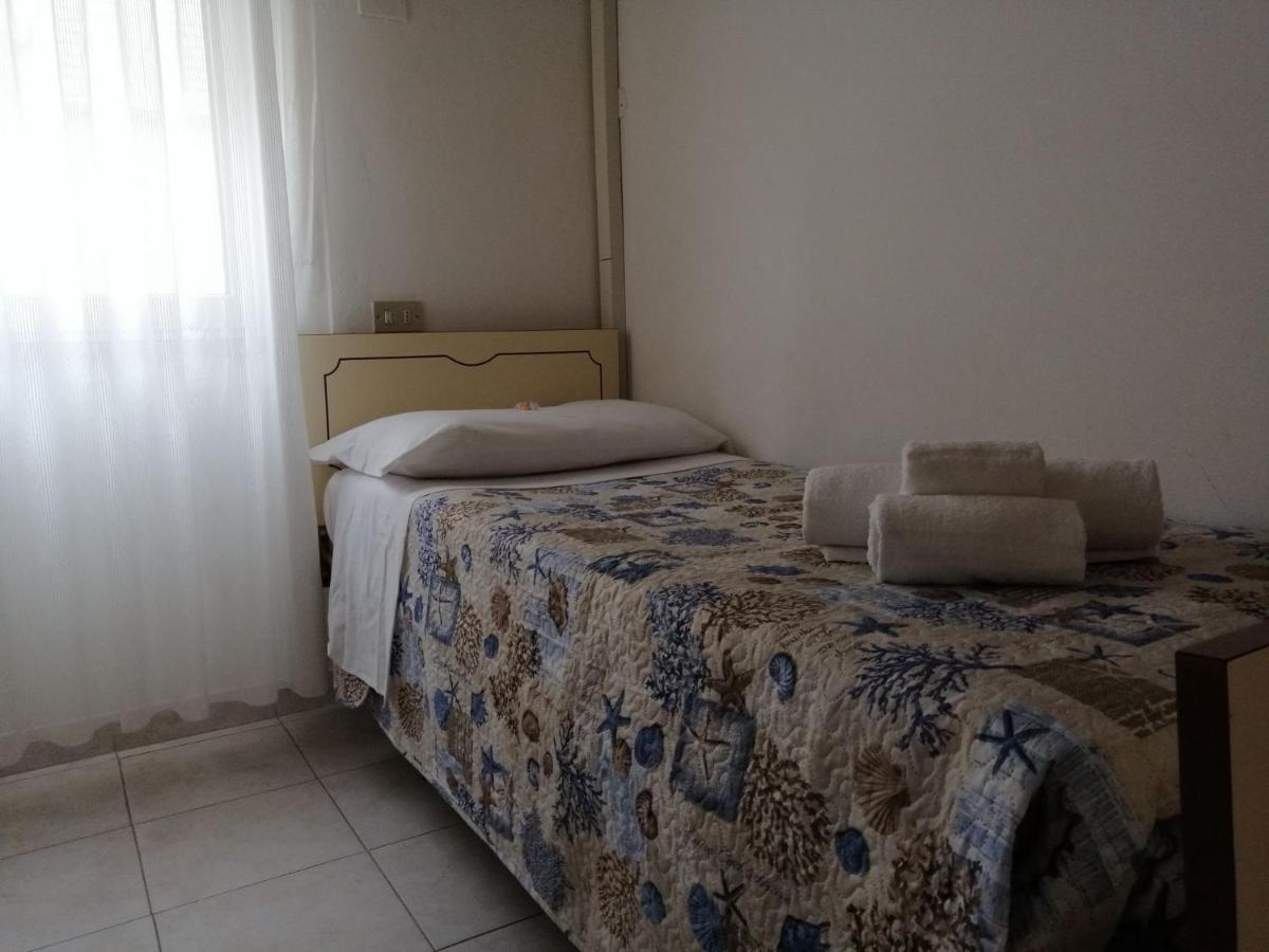Hotel Alba Rimini Esterno foto