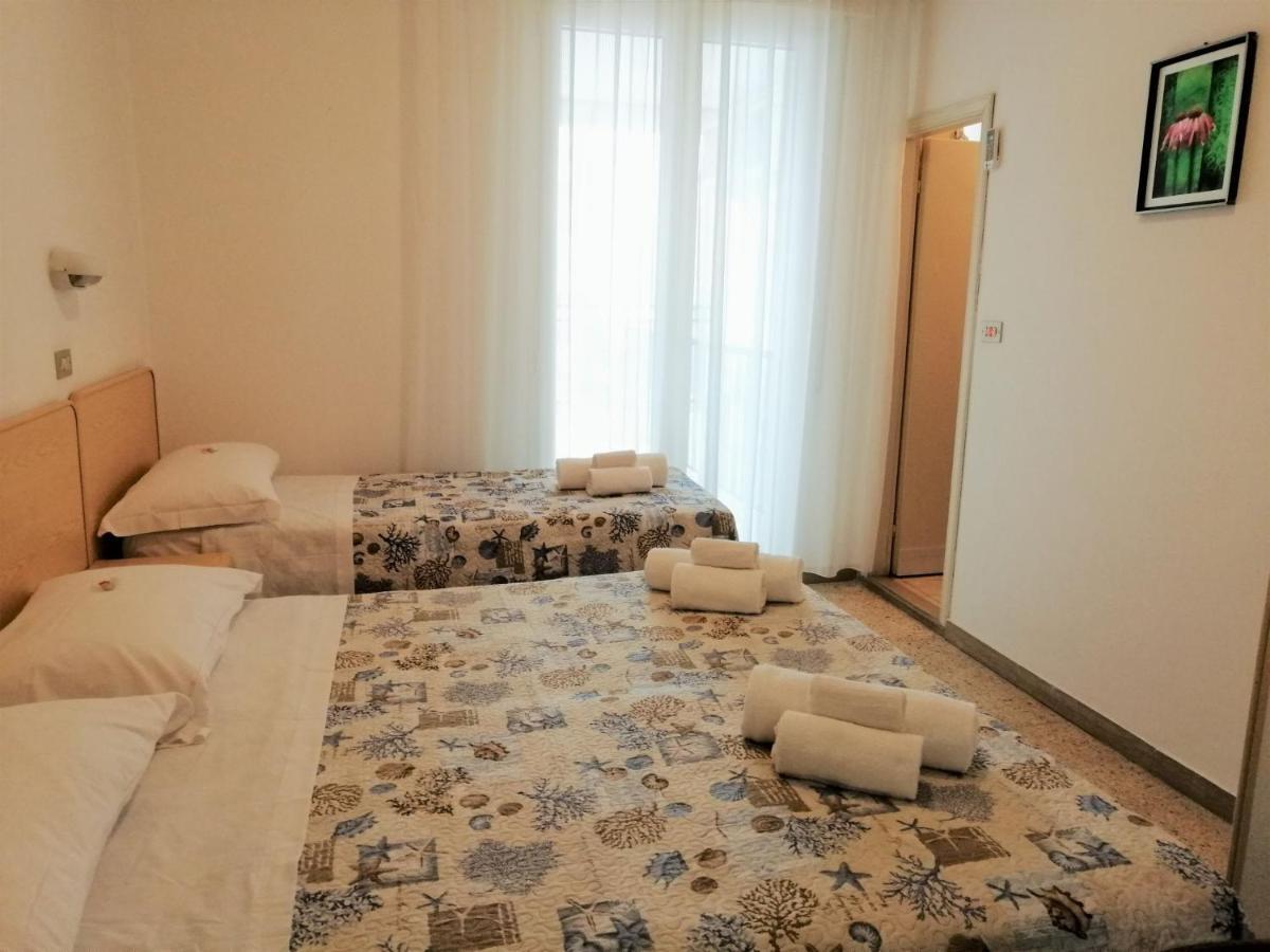 Hotel Alba Rimini Esterno foto