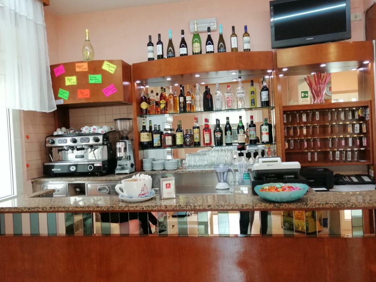 Hotel Alba Rimini Esterno foto