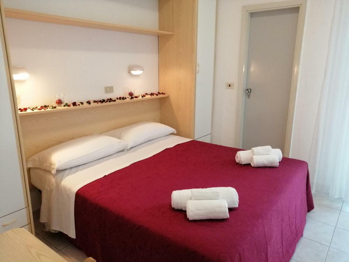 Hotel Alba Rimini Esterno foto
