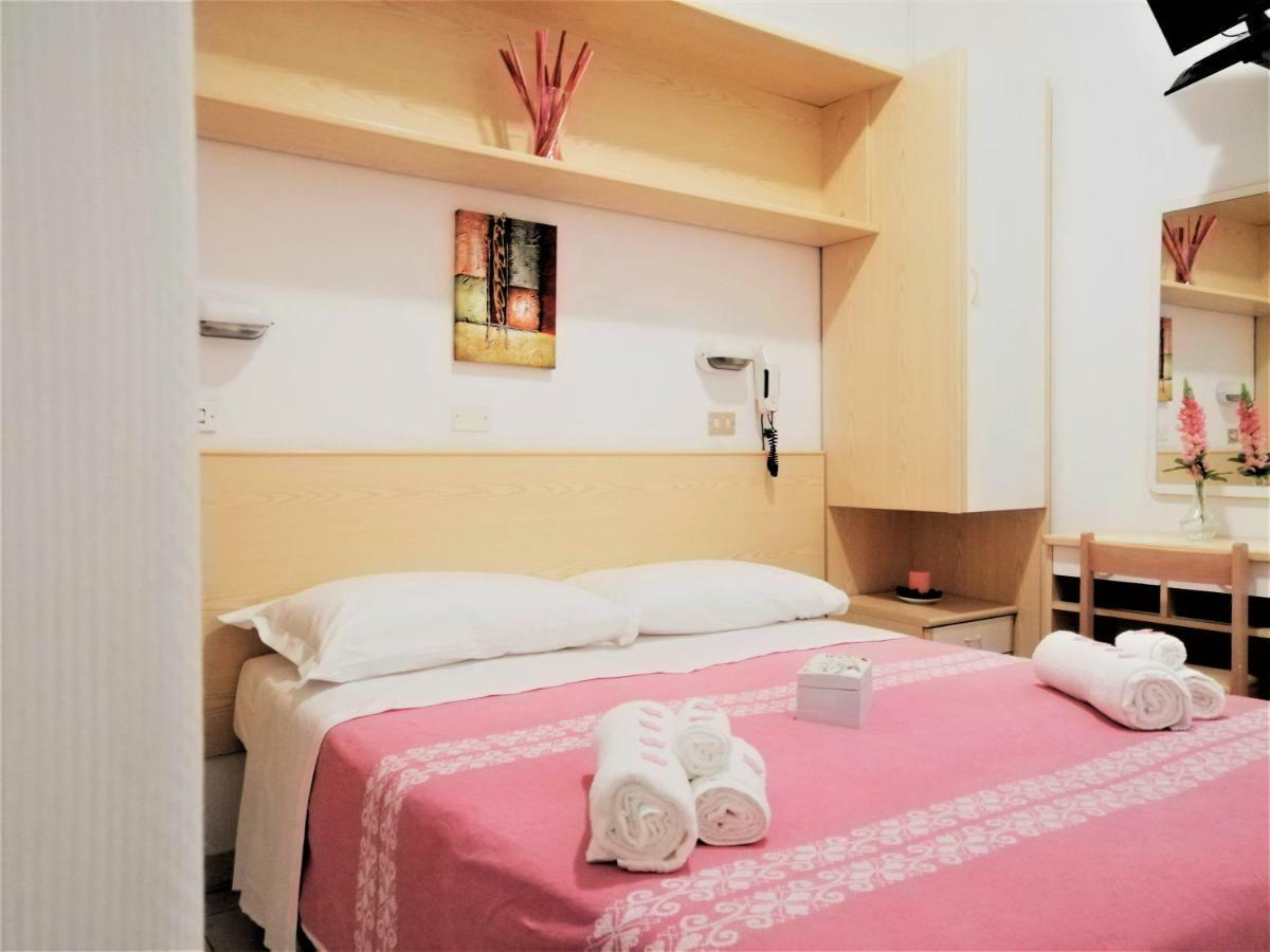 Hotel Alba Rimini Esterno foto