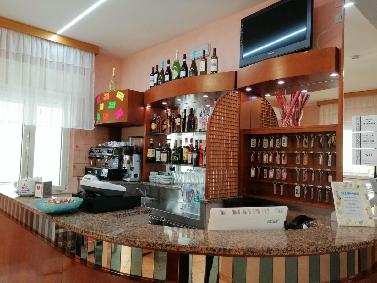 Hotel Alba Rimini Esterno foto